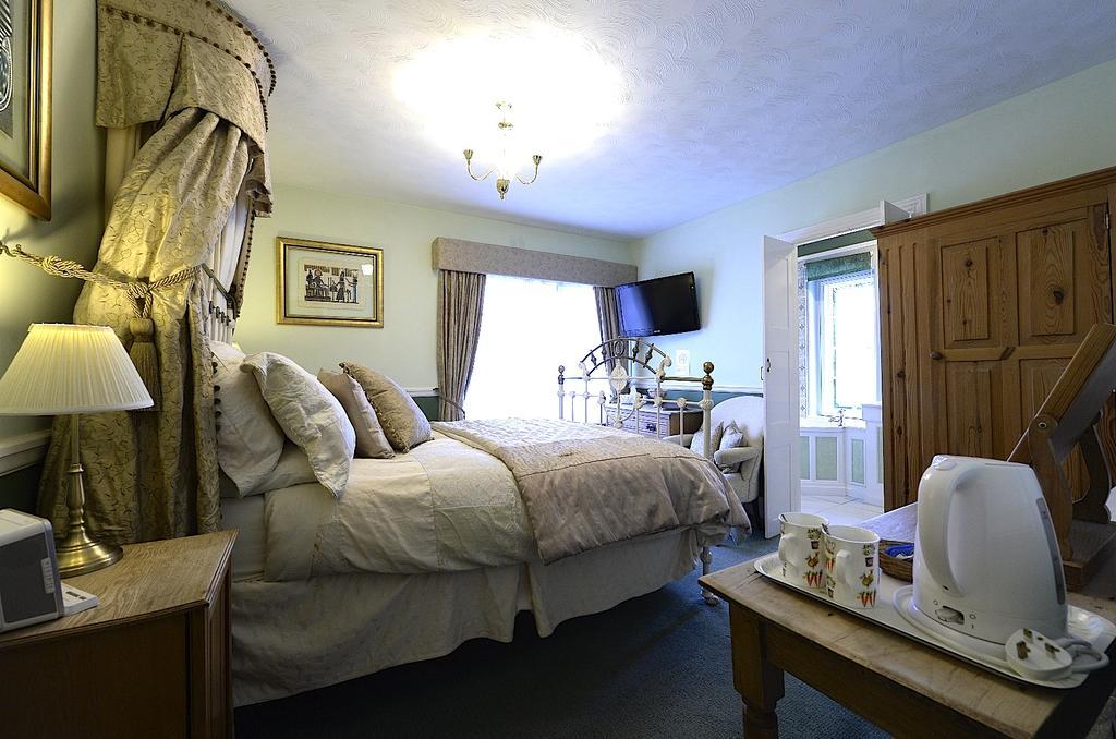 Meryan House Hotel Taunton Exterior photo